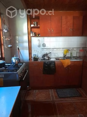 Se vende casa de 2 pisos cerca de Nueva Imperial