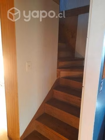 Se vende casa de 2 pisos cerca de Nueva Imperial