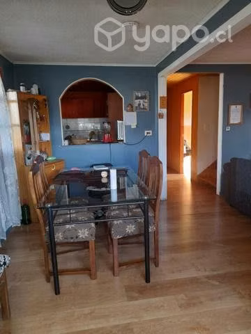 Se vende casa de 2 pisos cerca de Nueva Imperial