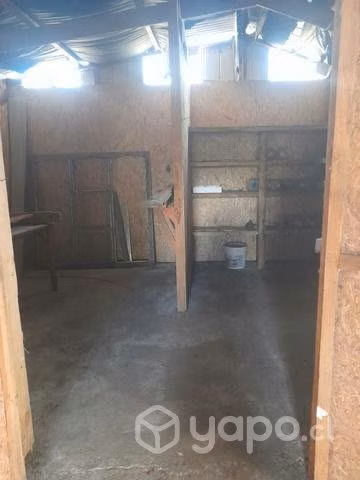 Se vende casa de 2 pisos cerca de Nueva Imperial