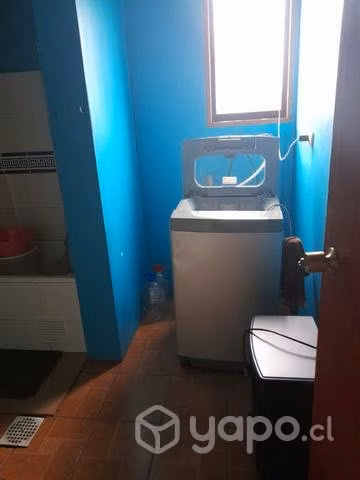 Se vende casa de 2 pisos cerca de Nueva Imperial
