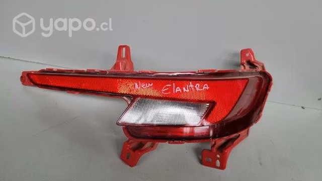 Reflectante hyundai elantra dmg la cisterna 33.01