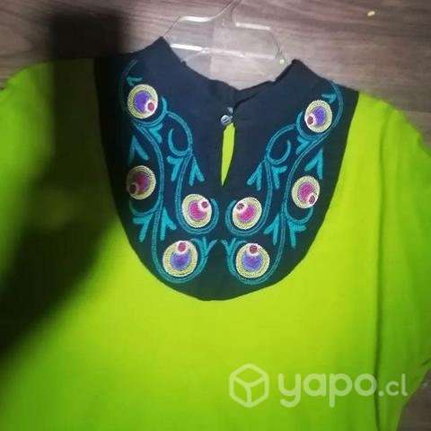 Polera M exclusiva - Imagen 2
