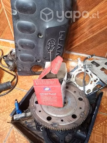Motor desarmado de toyota yaris 2015