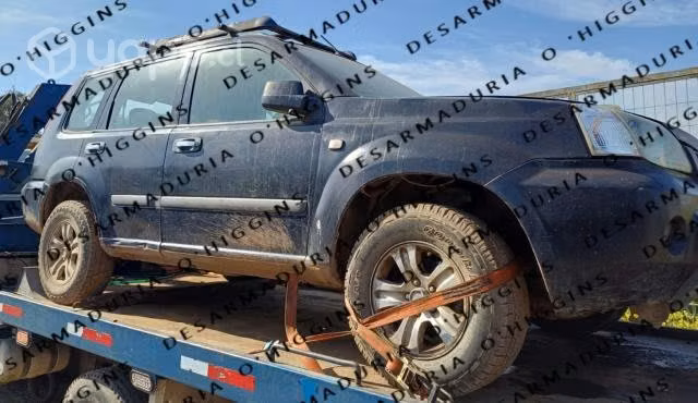 Nissan X-Trail 2011 2.5 Puerta delantera derecha