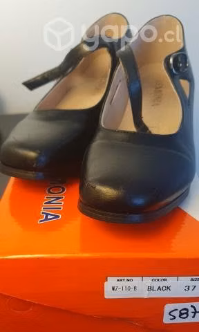 Zapatos cueca usados