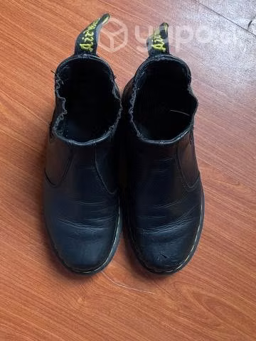 Dr martens chelsea