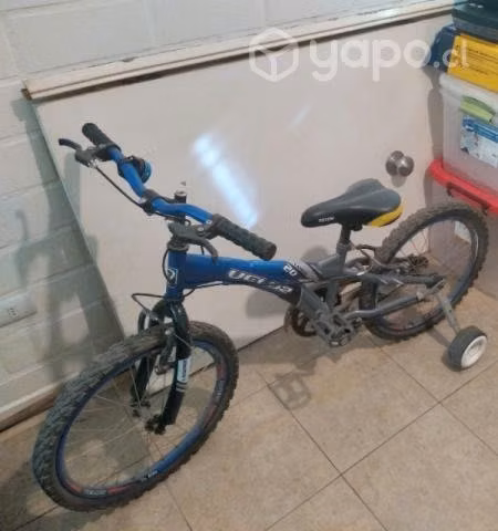 Bicicleta infantil con ruedas traseras