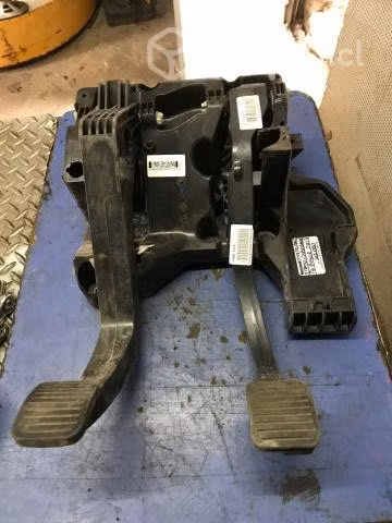 Pedal freno embrague Peugeot Boxer 2017