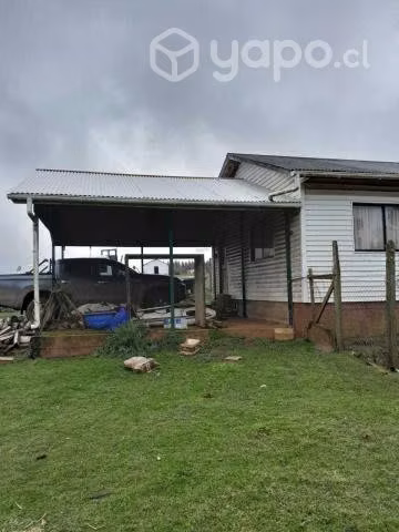 Parcela de 10 hectáreas con casas
