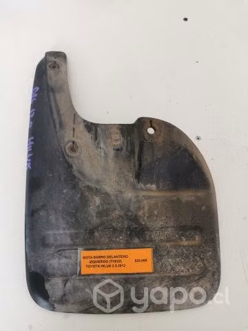 Bota Barro Del izq (TH032) Toyota Hilux 2012