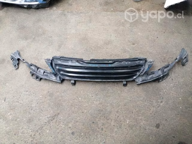 Rejilla o mascara peugeot 308 2014 original