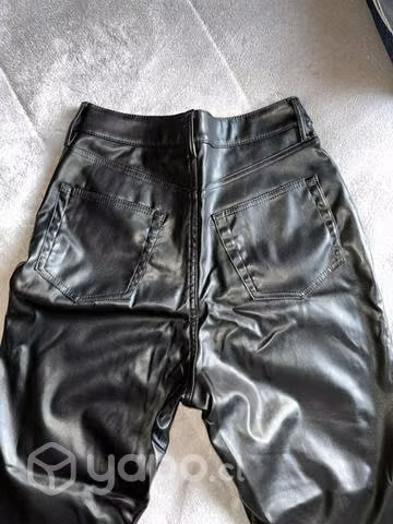 Jeans pantalon ecocuero hym 42 - Imagen 2