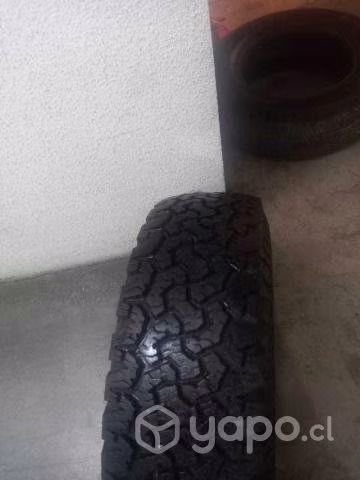 Neumático BFGoodrich LT235/70/R16