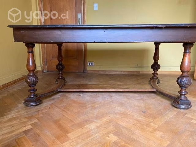 Comedor antiguo de estilo Chileno de Lingue