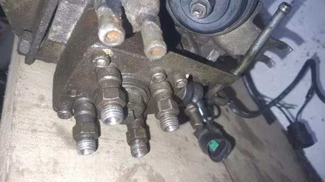 Bomba kia besta 3.0 - Imagen 5