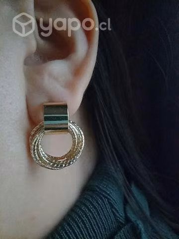 Aros circulares dorados