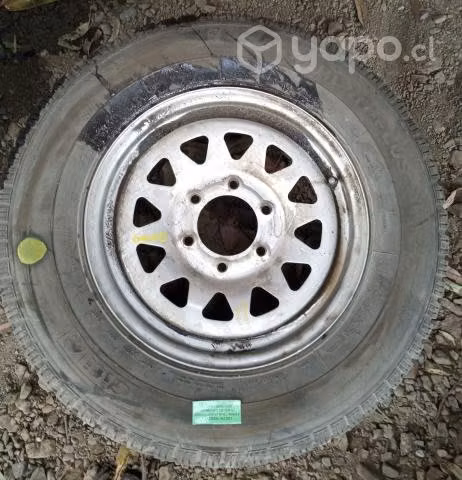 Llanta De Fierro Con Neumatico 235 70 R16 (GWL013)
