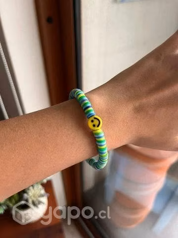 Pulsera con carita feliz