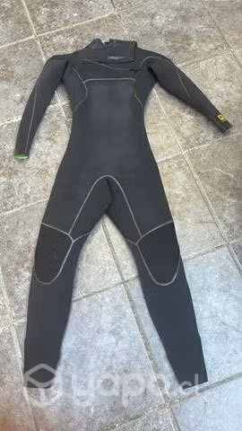 Traje de surf talla 16 o xs Patagonia