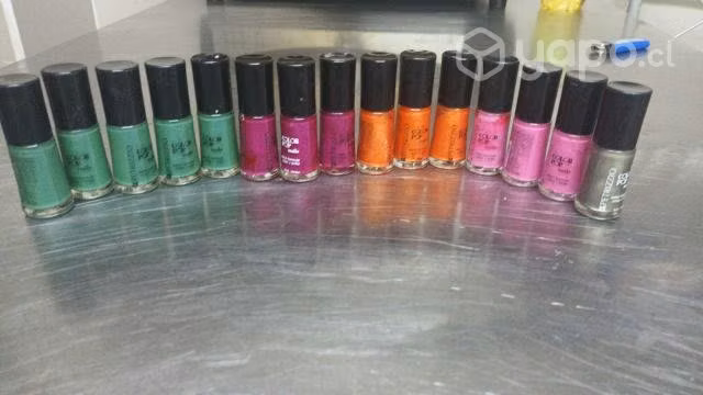 Esmaltes de uñas a 300 la unid petrizzio - Imagen 3
