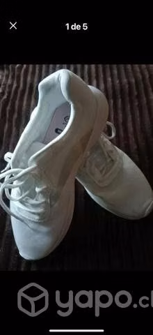 Zapatillas. Nuevas