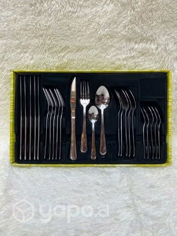 Set de cuchilleria de mesa