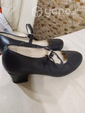 Zapatos de charol niña