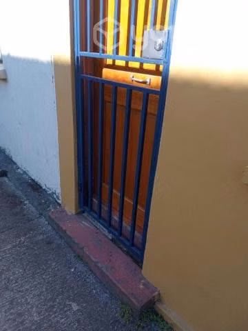Arriendo departamento al costado de casa