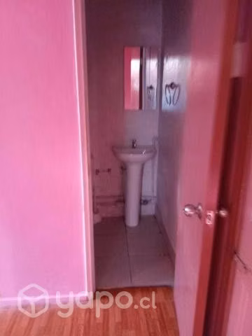 Arriendo departamento al costado de casa