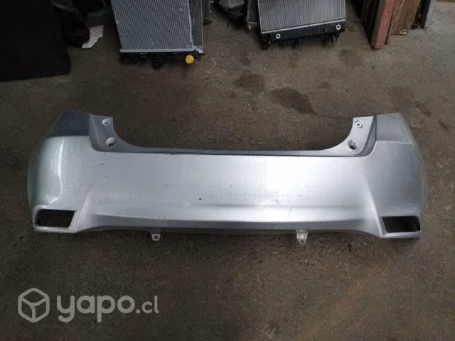 Parachoque trasero toyota yaris sport 2017 origina