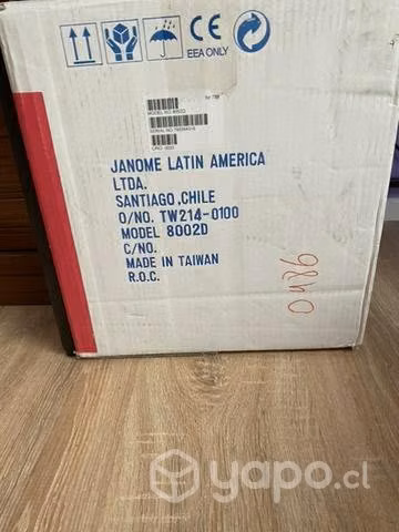 Maquina overlock - Imagen 2