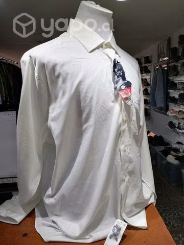 Varias Camisas 2xl 3xl americanas nuevas