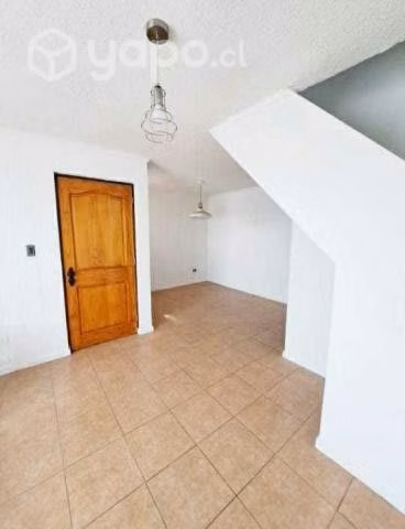 Arriendo casa doña antonia