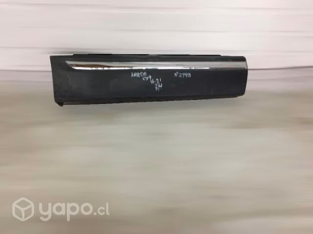 Moldura puerta rh trasera mazda cx