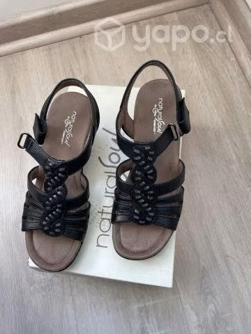 Sandalias Naturalizer negras n° 37,5