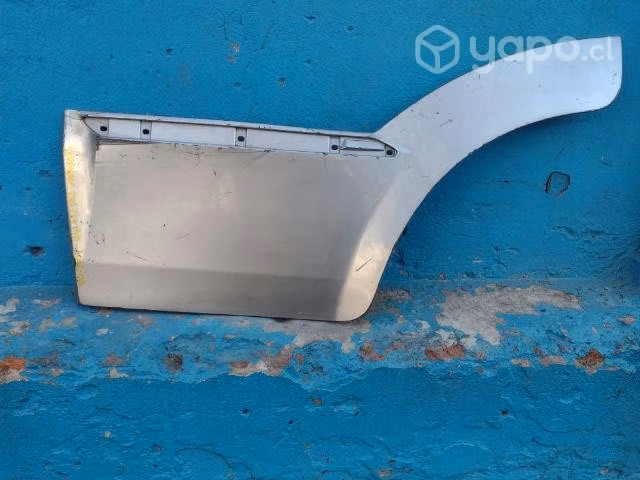 Moldura de puerta tras izq Hyundai Terracan 2001-4