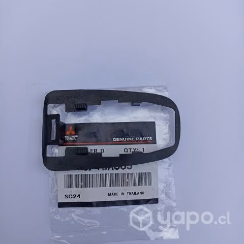 Tapa manilla Mitsubishi L200