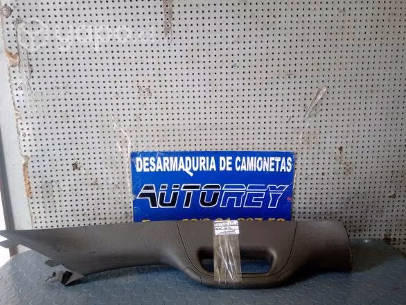 Tapiz cubre pilar del sup der Ford F