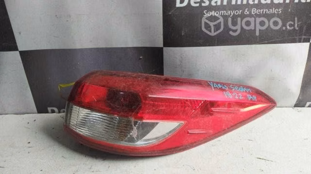Foco trasero Yaris sedan 2018 a 2022 Rh