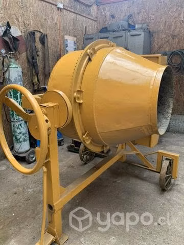 Betonera 300 litros petrolera