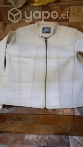 Chaquetas nuevas de cuero