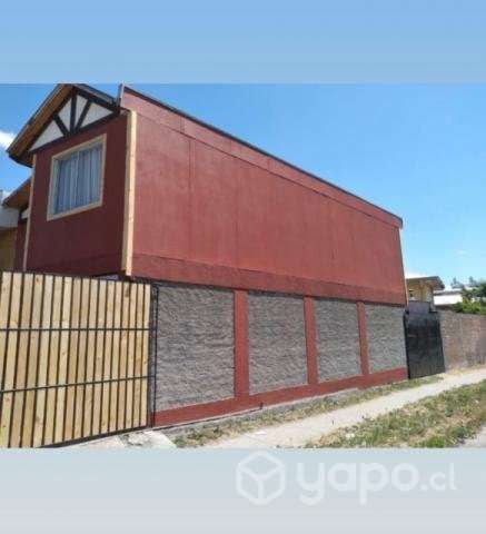 Amplia casa esquina con local - Imagen 3