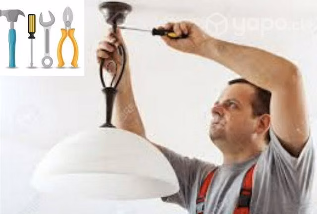 Instalación de lámparas aplique y enchufes