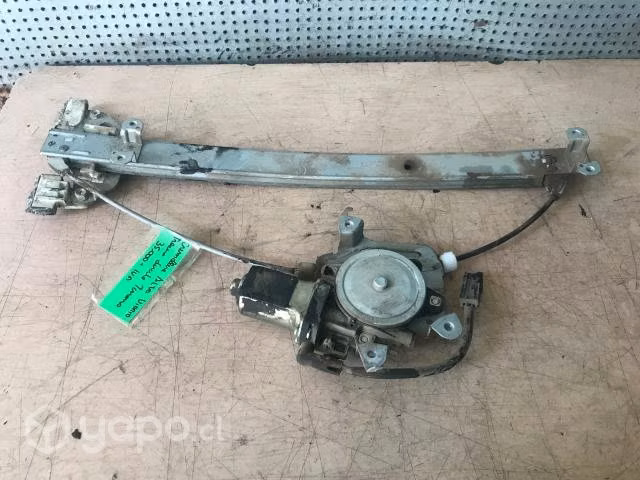 Cremallera alzavidrio elec tras der Nissan Terrano