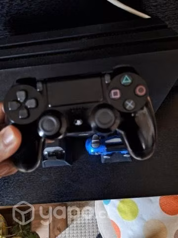 Play Station 4 PRO 1TBT