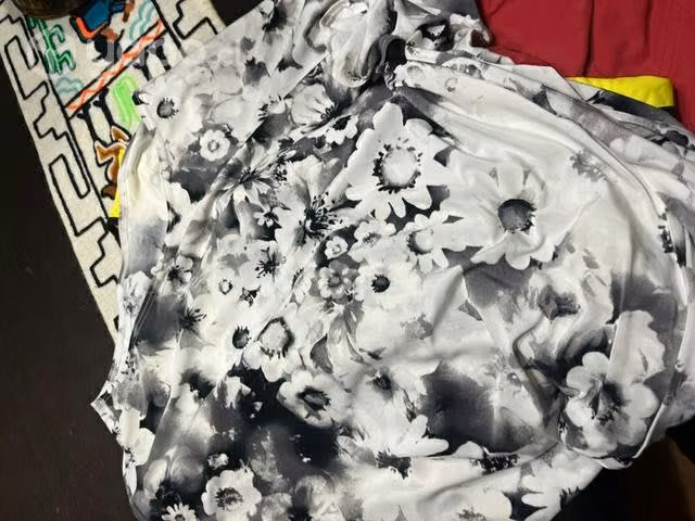 Ropa usada - Imagen 3