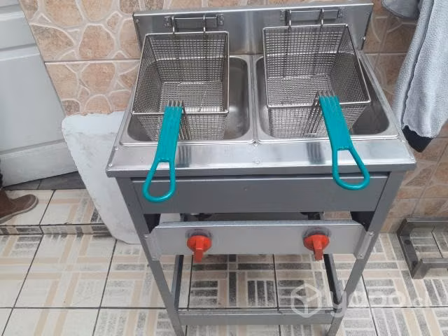 Cocinilla 2 platos semi nueva