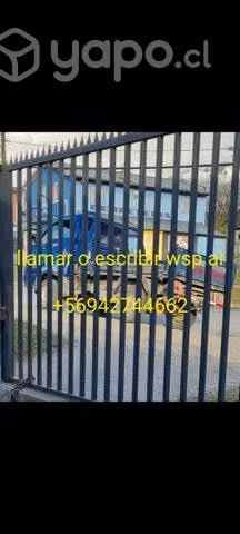 Se reiran escombros limpias de patio