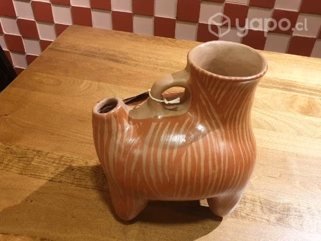Figura animal cántaro mapuche